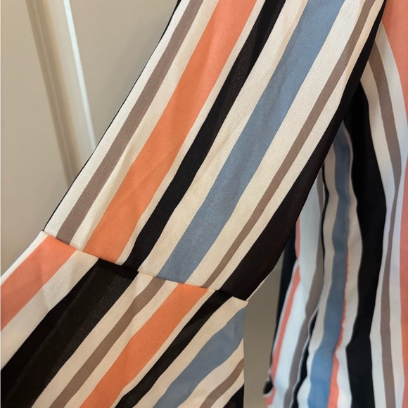 Colorful striped flowy flutter sleeve business blouse size S - Picture 5 of 13